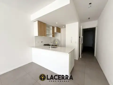 Departamento 2 ambientes y medio alquiler con cochera SAN MARTIN