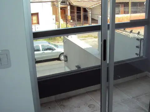 Departamento en Alquiler en Moron Sur, $ 700.000