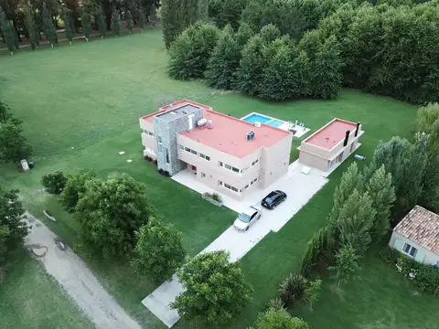 Estancia Villa María. Los Alamos Ezeiza. 6 Amb. Lujo!!