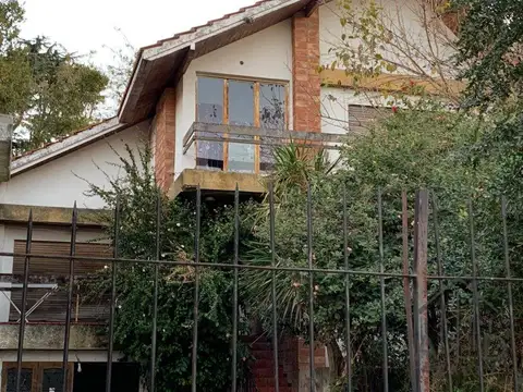 Casa en venta oportuidad de Inversión inmejorable en Bernal