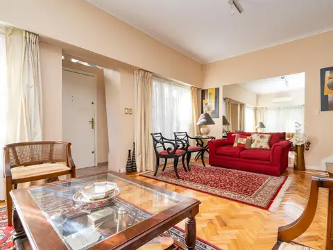 Casa en esquina, luminosa y reciclada Martínez