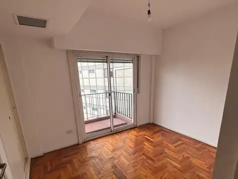 Avenida Montes De Oca 900, Piso 9