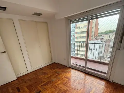 Departamento de tres ambientes en alquiler - Barracas