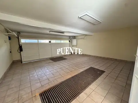 Casa 6 ambientes con 3 baños