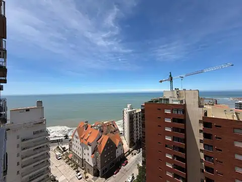 VENTA DEPTO 2 AMB RECICLADO Y AMOBLADO VISTA AL MAR. VIAMONTE 2000 MAR DEL PLATA