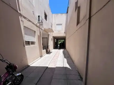 Suipacha 477 , Piso 1
