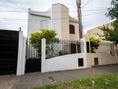 DUPLEX EN VENTA 2 DORM - A PASOS DE PTE. CARRETERO