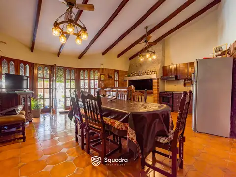 Casa en Venta con 1 cochera