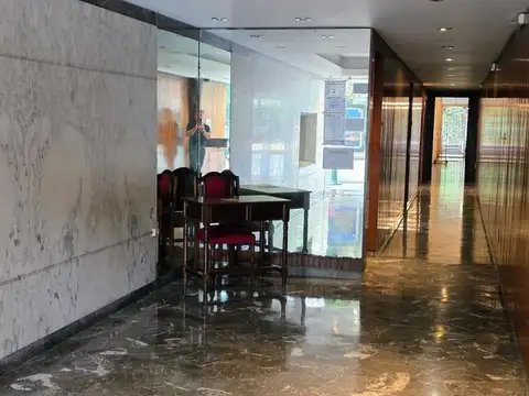 Avenida Montes De Oca 1100, Piso PB