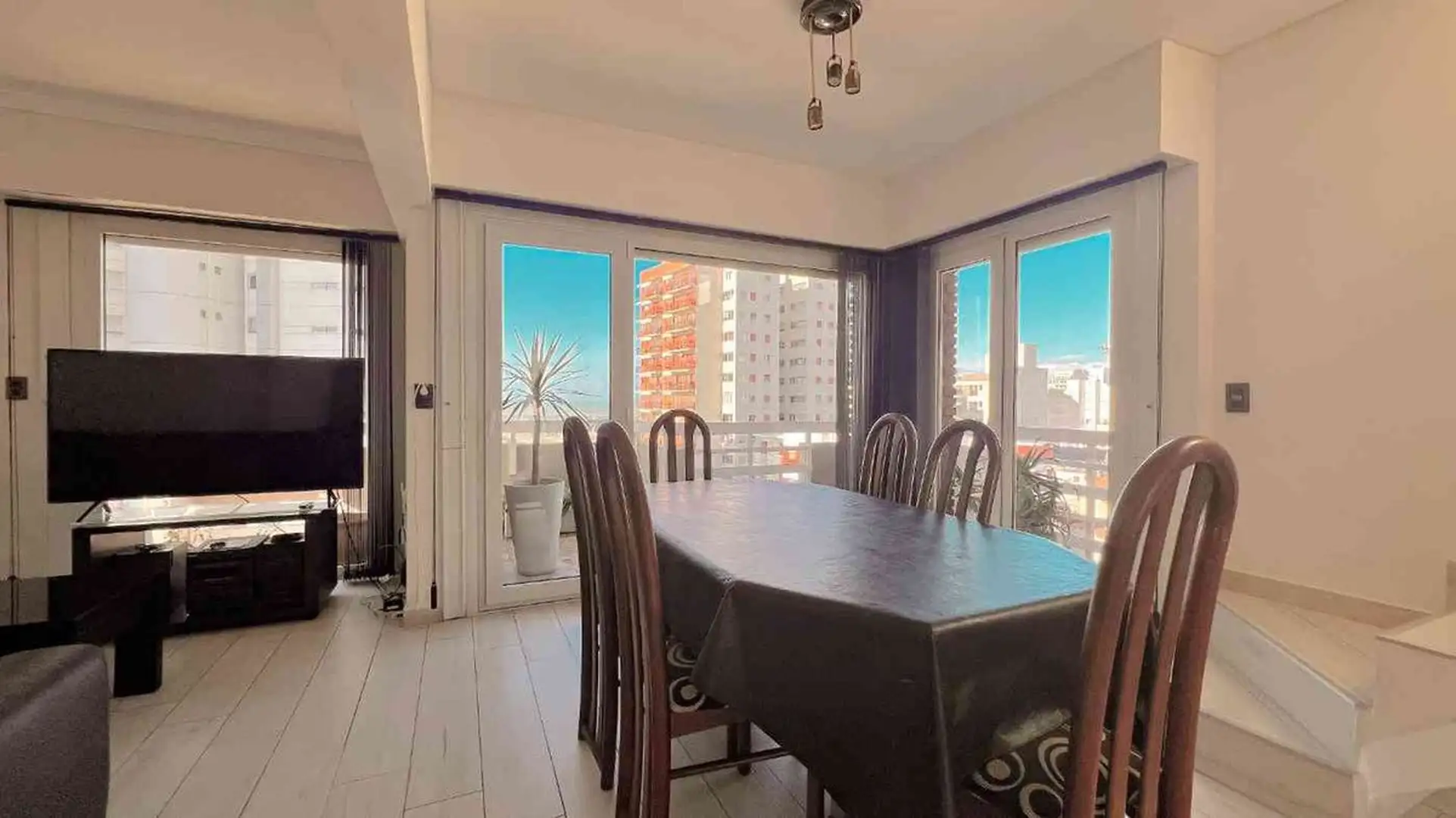 VENTA DEPTO DUPLEX 4 AMB VISTA AL MAR PLAYA GRANDE