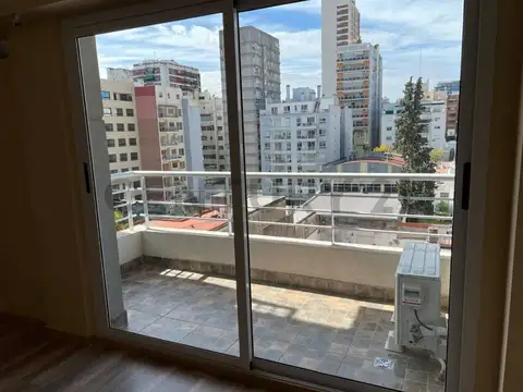 Monoambiente contrafrente en venta en Flores con balcón a estrenar