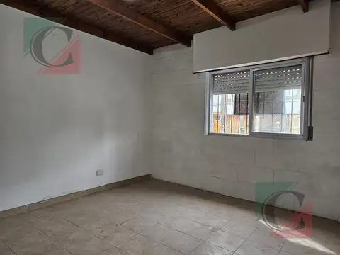 Depto Tipo Casa en Venta en Lanús Oeste, USD 20.000