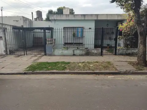 Casa en venta en Pilar Centro, muy buena ubicación