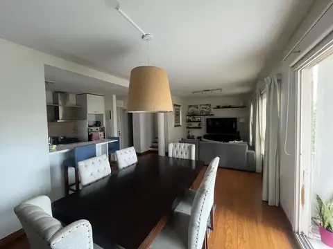 Departamento 4 ambientes con 2 baños