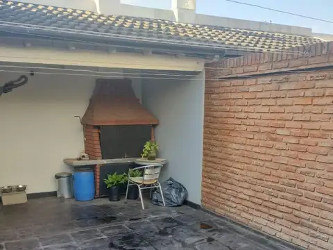 DUPLEX 3 AMBIENTES CON COCHERA - VILLA LUZURIAGA