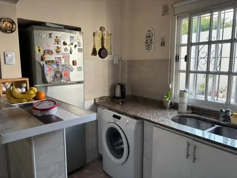 CASA 3 DORMITORIOS | MORON  | AMPLIO JARDÍN