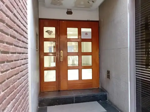 Duarte Quiros 200, Piso 6