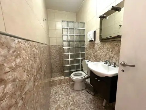 VENTA LOCAL/CONSULTORIO CENTRO DE BERNAL