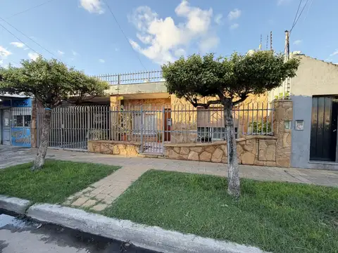 Casa - Venta - Argentina, SAN JUSTO - La Pampa 3880