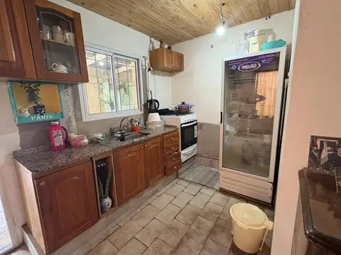 Se vende una casa llena de encanto y pontencial, ubicada en Empalme Lobos
