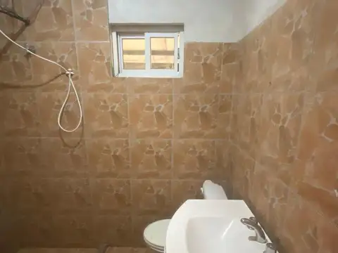 ALQUILO DEPARTAMENTO EN PLANTA BAJA