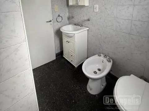 Depto Tipo Casa 4 ambientes con 1 baño