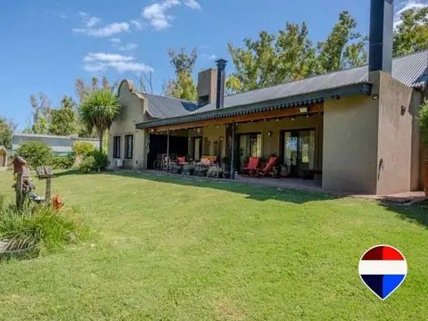 CASA EN VENTA EN CAMPOS DE ROCA 2