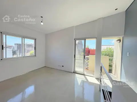 Depto Tipo Casa en Venta de 1 dormitorio