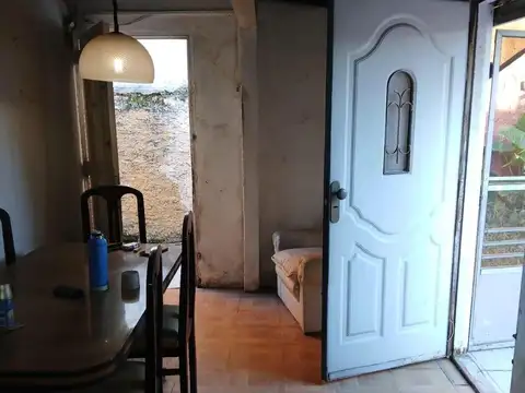 Depto Tipo Casa 3 ambientes con 1 baño