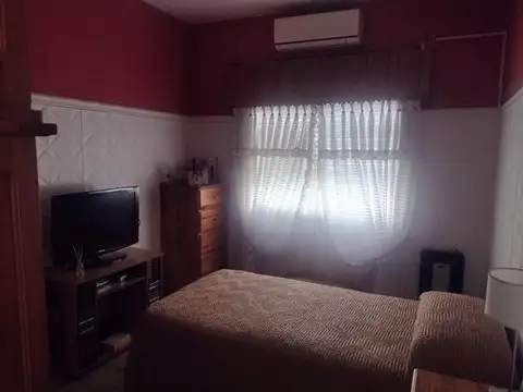 VENTA EN BLOQUE DE CASA 5 AMBIENTES+2 LOCALES IDEAL INVERSOR