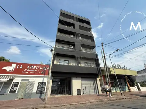 APTO CRÉDITO - Departamento en venta de 2 ambientes con cochera - Villa Ballester