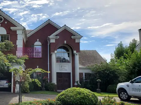 Casa  en Venta en La Lomada, Pilar, G.B.A. Zona Norte