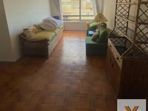 Entre Ríos e/ Avenida Colón y Bolivar