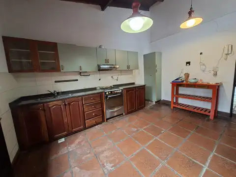Casa en Alquiler en San Antonio de Padua, $ 850.000