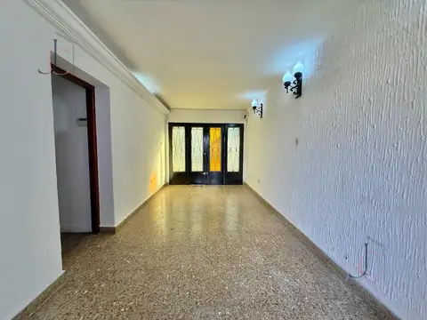 Casa 3 ambientes en venta en Ituzaingó Norte