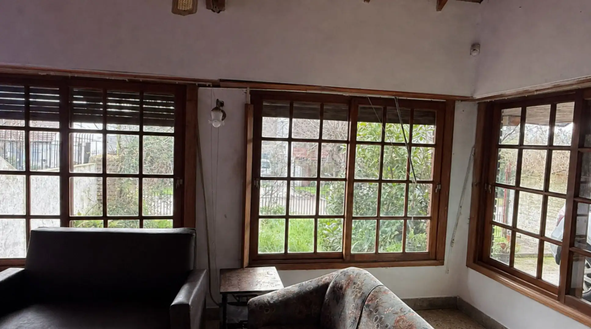VENTA CASA 4 AMB. JURAMENTO CON GALPÓN Y PATIO