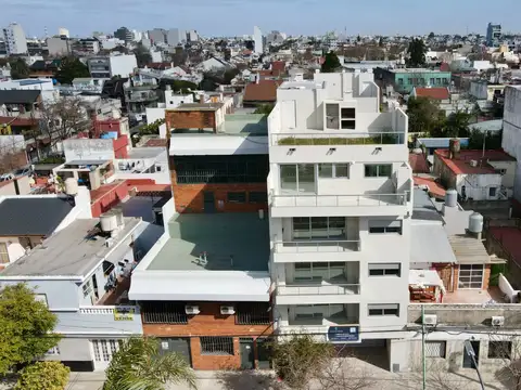 Departamento PH de 3 ambientes con terraza en mataderos
