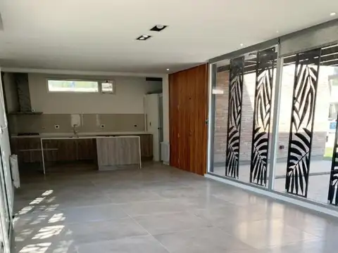 Casa en Alquiler de 3 dormitorios