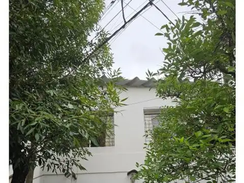 ALQUILER CASA DE ALTO ESQUINA