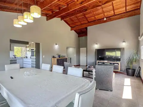 Casa en Venta con 1 cochera