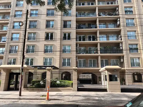 Oportunidad  Excelente Piso en Quilmes Centro en Edificio de Categoria