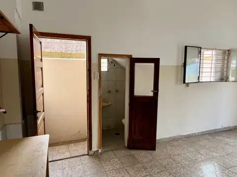 Local en Alquiler en Villa Bosch, $ 300.000