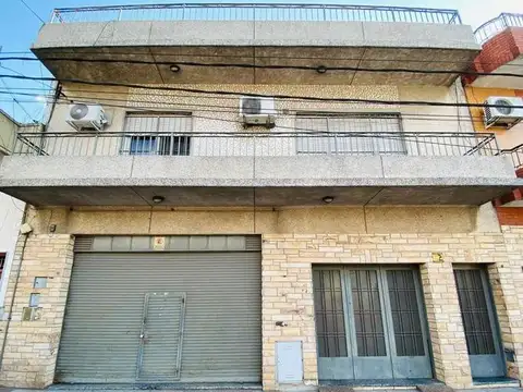 CASA LOTE PROPIO EN ZONA INDUSTRIAL CON GALPON LOCAL 