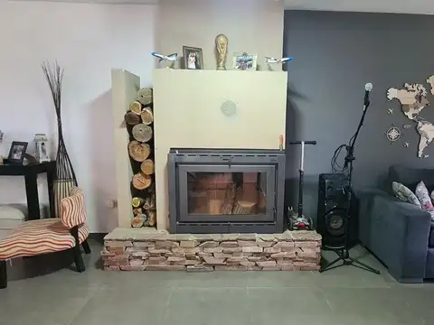 Casa en Venta en Monte Grande, USD 239.000