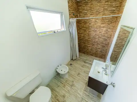 CASA EN VENTA PIÑERO DOS DORMITORIOS CON PILETA