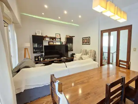 Depto Tipo Casa 5 ambientes con 3 baños