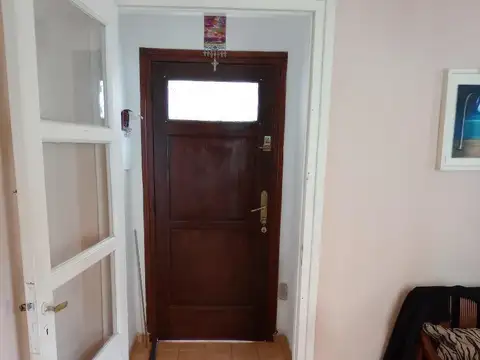 SE VENDE CASA 1D EN PB + DPTO 2D EN PA CON ENTRADA COMUN.