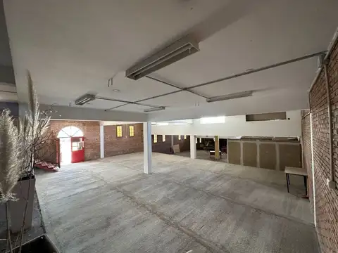 Local en Venta 35 años