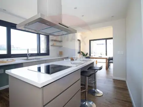 VENTA CASA A ESTRENAR EN LA TAHONA 3 DORMITORIOS