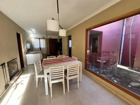 Casa 4 ambientes con 3 baños